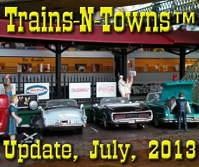 The official e-newsletter of Big Indoor Trains<sup><small>TM</small></sup> and Big Christmas Trains<sup><small>TM</small></sup>.  This photo shows one of many holiday displays that reader Ron Mauch's has set up over the years.  Click for bigger picture.